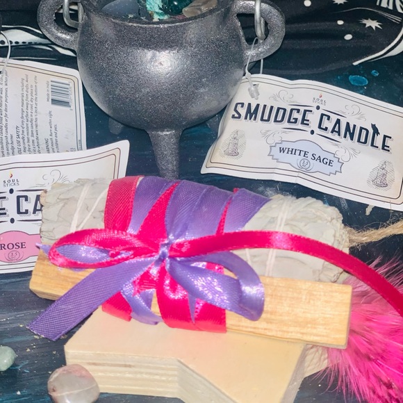 SMUDGE CANDLE kit w/Cauldron & Lid, Sage, Palo Santo & 2 stones. - Picture 4 of 12